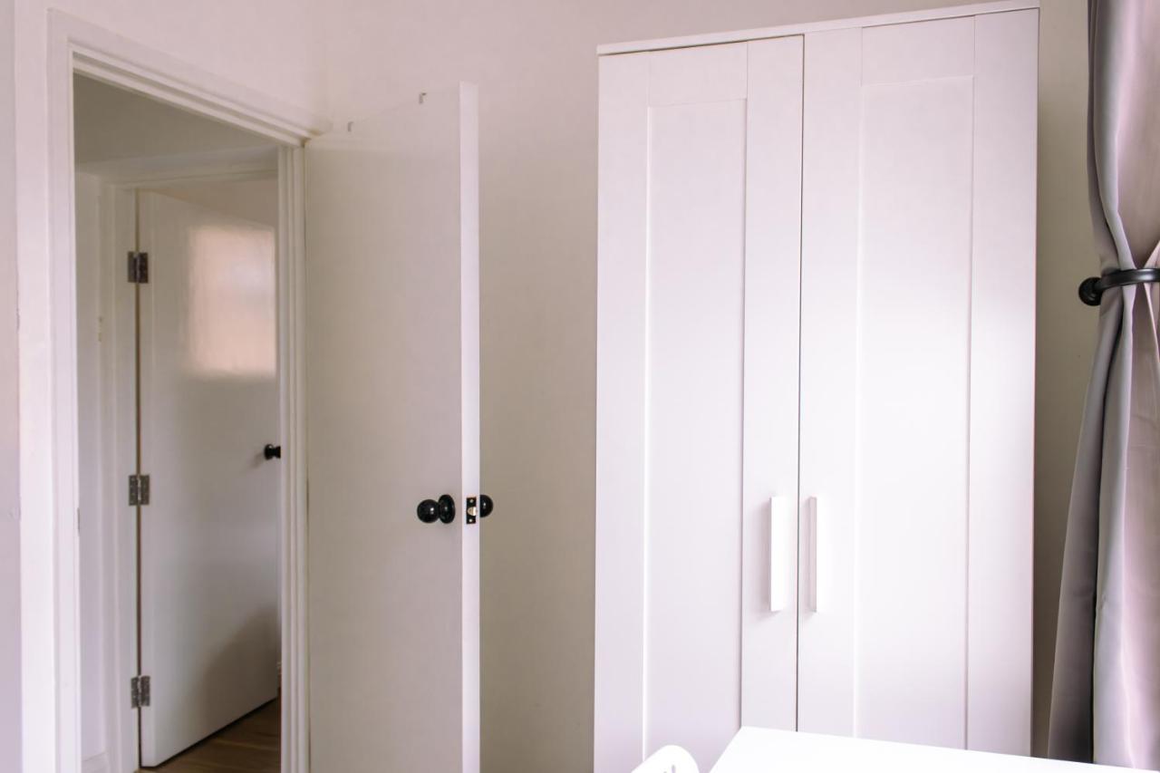 Nice 4 Bedroom Apartment Near City Centre 2-Min Walk To Metro !! Business & Family Friendly!! ลอนดอน ภายนอก รูปภาพ